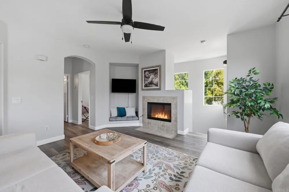 638 Sumner Way #1 Oceanside, CA 92058