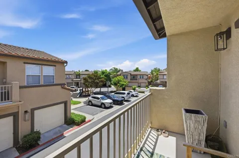 638 Sumner Way #1