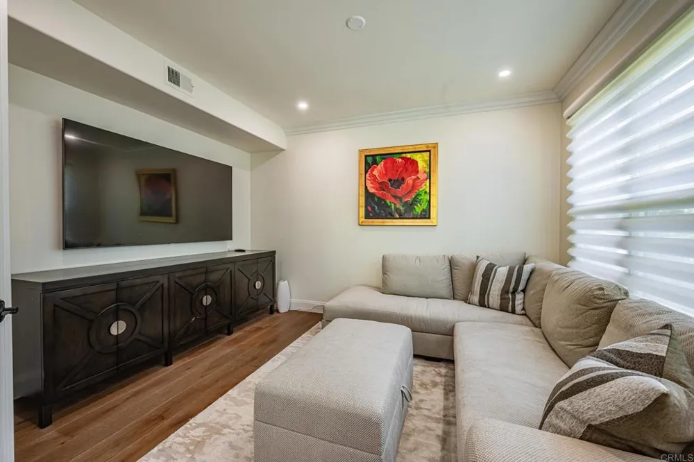 7186 Tern Place Carlsbad, CA 92011