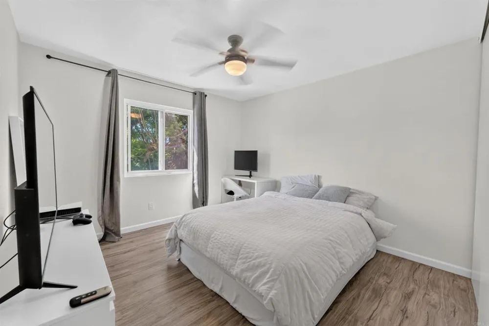 10466 Caminito Sulmona San Diego, CA 92129