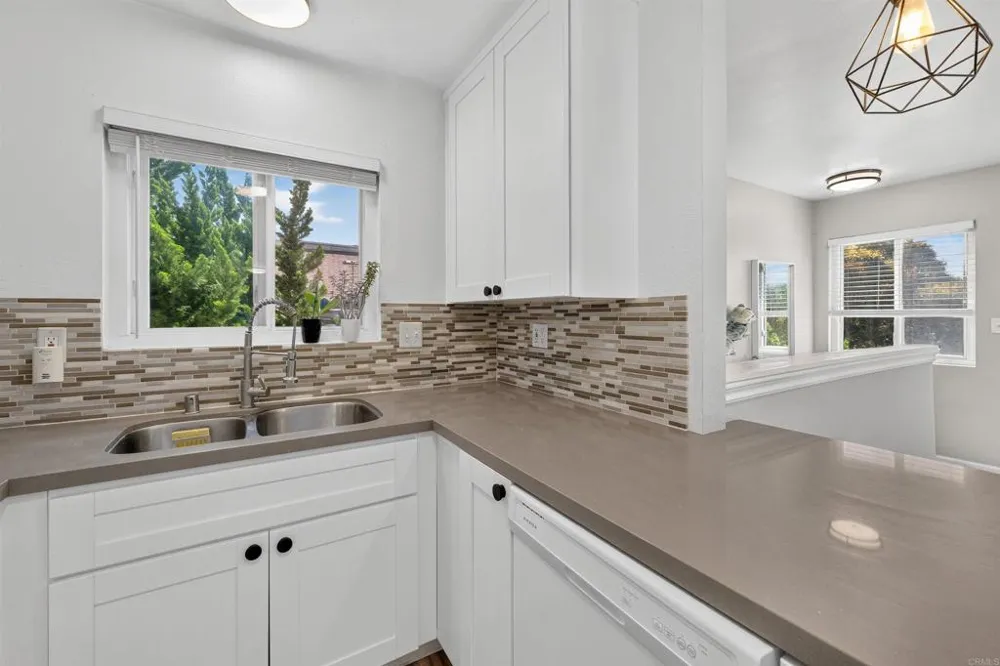 10466 Caminito Sulmona San Diego, CA 92129