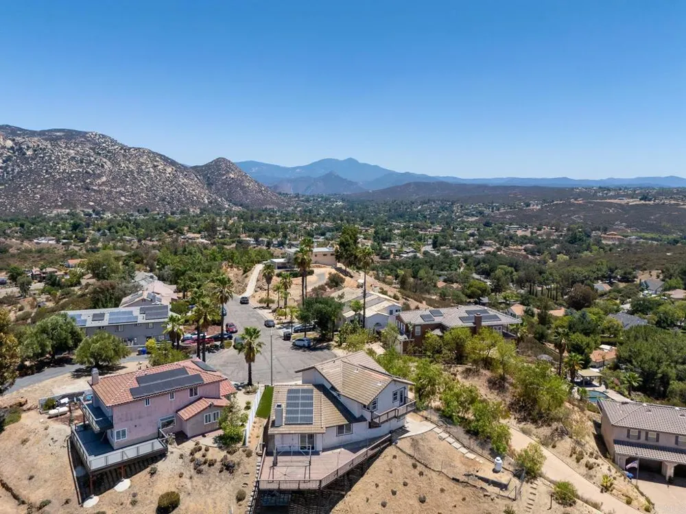24501 Tesoro Way Ramona, CA 92065