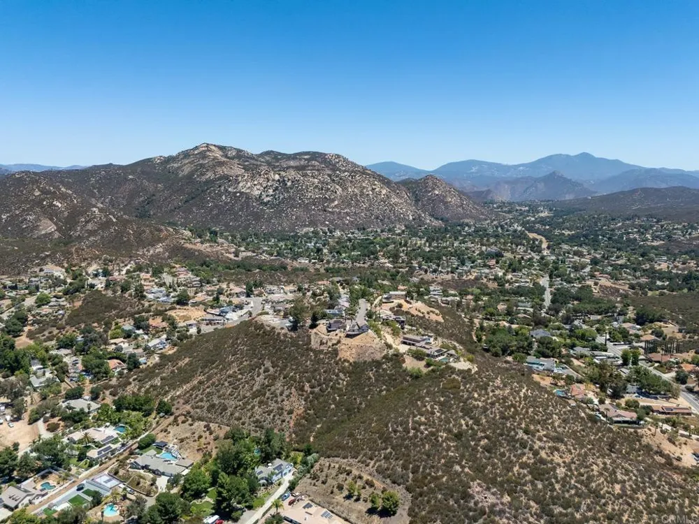 24501 Tesoro Way Ramona, CA 92065