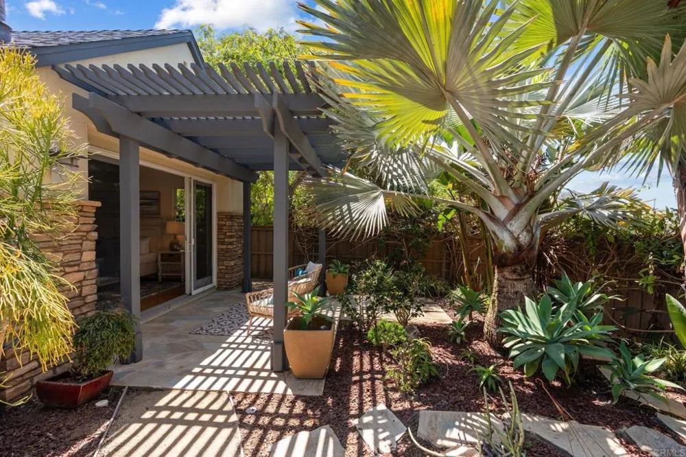 1904 Sheridan Road Encinitas, CA 92024