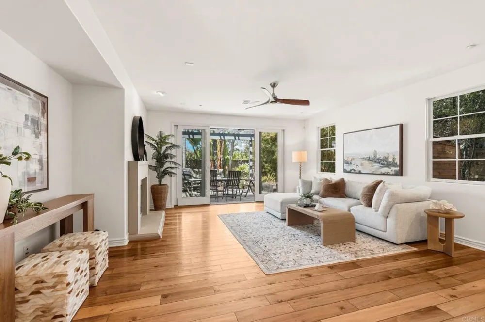 1904 Sheridan Road Encinitas, CA 92024