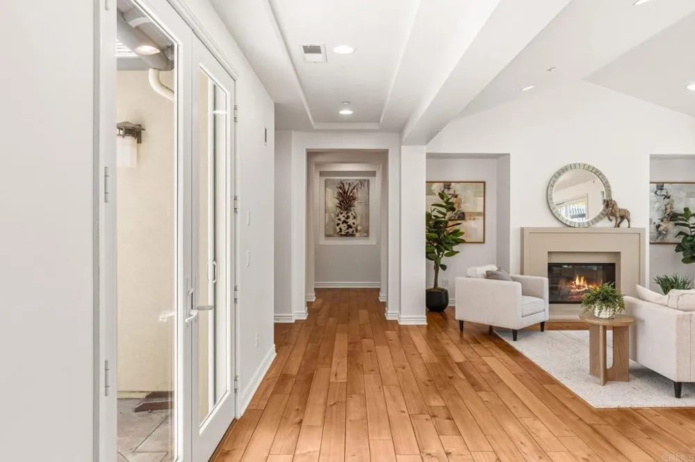1904 Sheridan Road Encinitas, CA 92024
