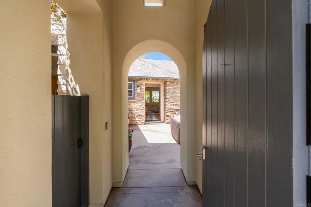 1904 Sheridan Road Encinitas, CA 92024