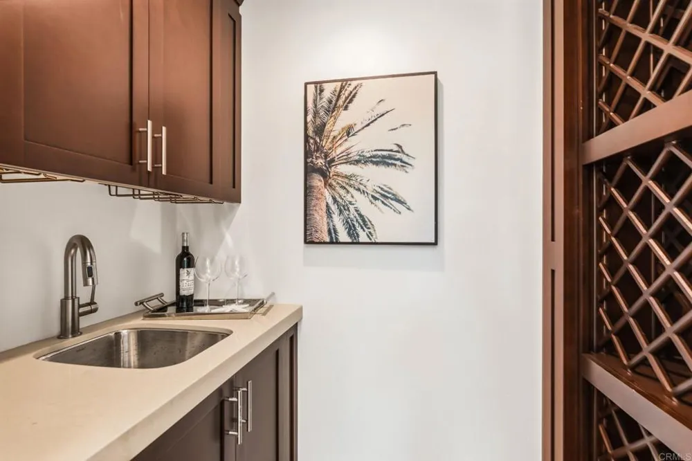 1904 Sheridan Road Encinitas, CA 92024