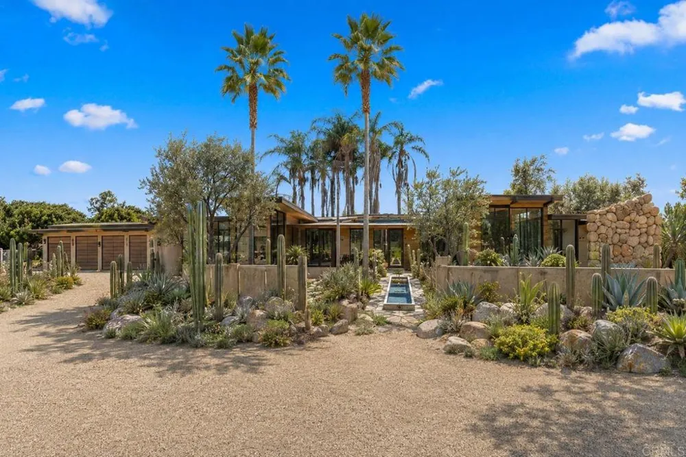 4110 Manchester Avenue Encinitas, CA 92024