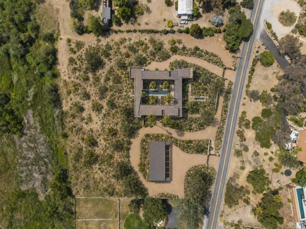 4110 Manchester Avenue Encinitas, CA 92024