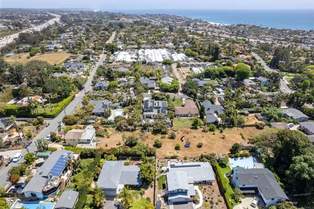 534 Ocean View Avenue Encinitas, CA 92024