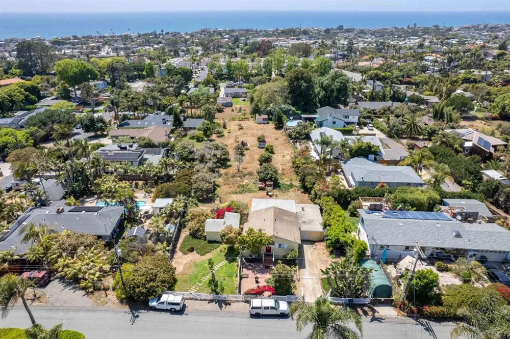534 Ocean View Avenue Encinitas, CA 92024