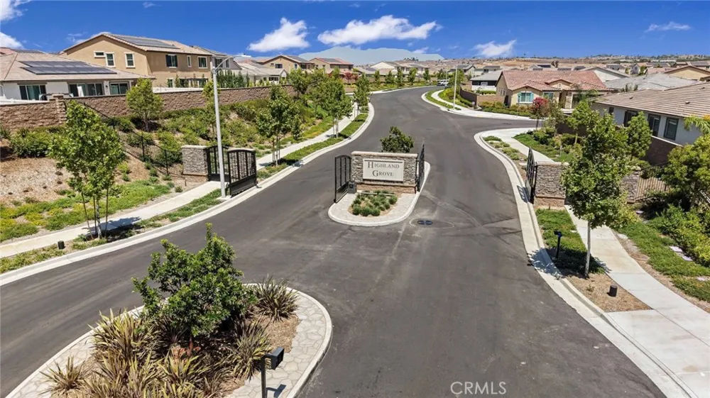 12789 Mendocino Ridge Riverside, CA 92503
