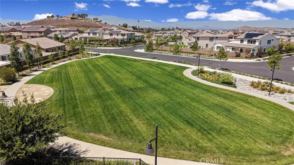 12789 Mendocino Ridge Riverside, CA 92503