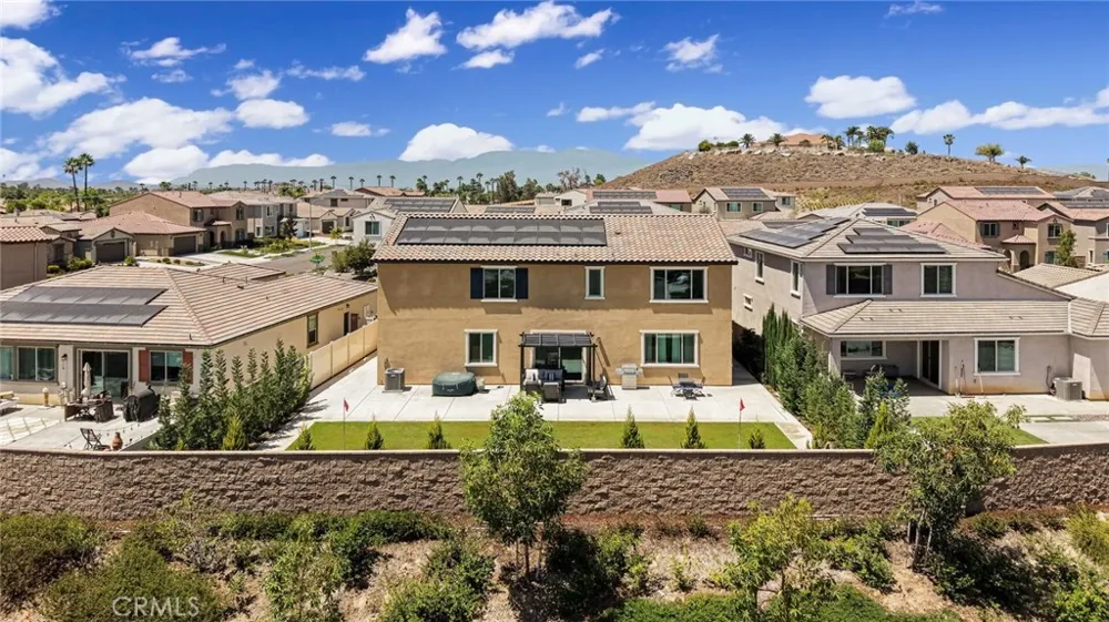 12789 Mendocino Ridge Riverside, CA 92503