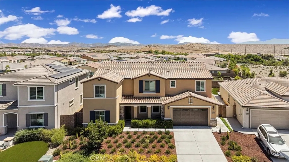 12789 Mendocino Ridge Riverside, CA 92503