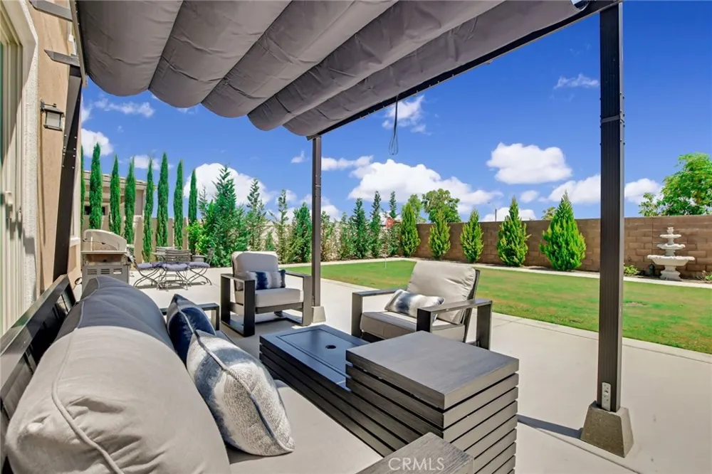 12789 Mendocino Ridge Riverside, CA 92503