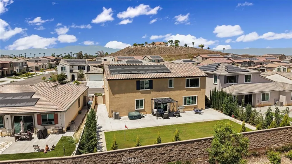 12789 Mendocino Ridge Riverside, CA 92503