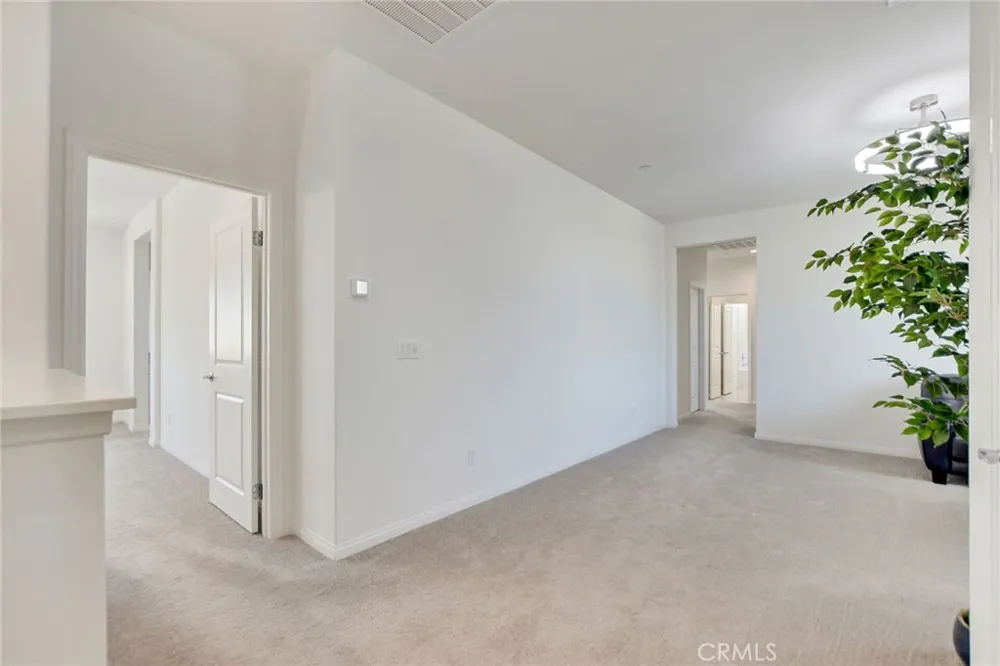 12789 Mendocino Ridge Riverside, CA 92503
