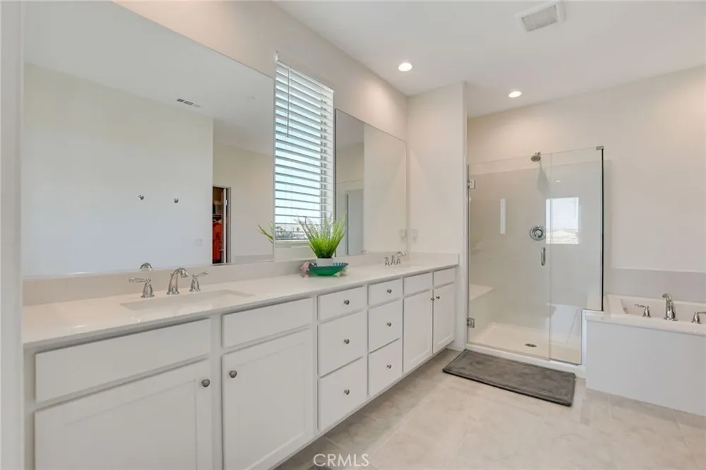 12789 Mendocino Ridge Riverside, CA 92503