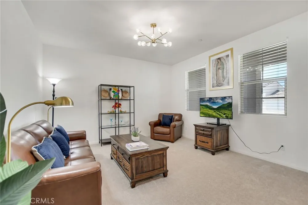 12789 Mendocino Ridge Riverside, CA 92503