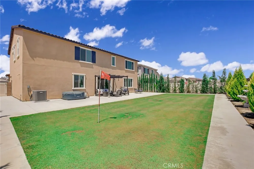 12789 Mendocino Ridge Riverside, CA 92503