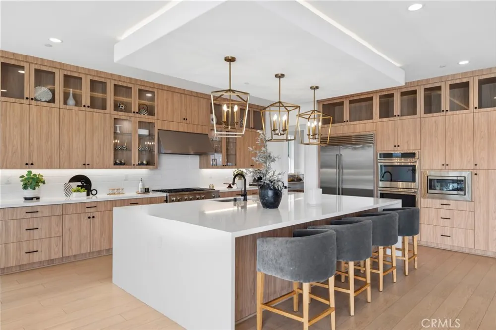 18411 Boulder Bluff Silverado, CA 92676