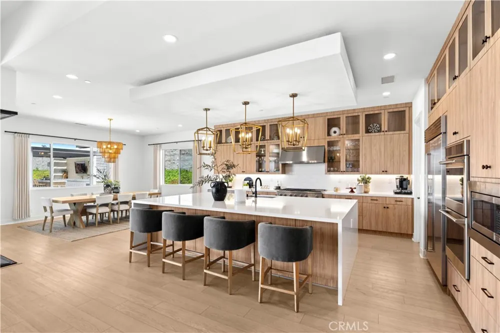 18411 Boulder Bluff Silverado, CA 92676