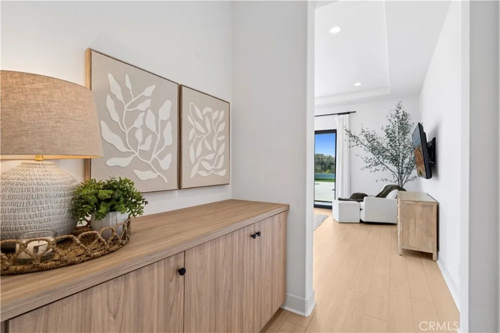 18411 Boulder Bluff Silverado, CA 92676
