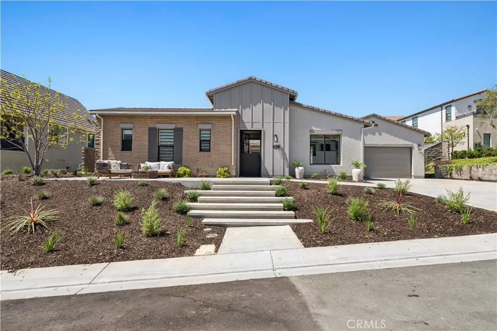 18411 Boulder Bluff Silverado, CA 92676