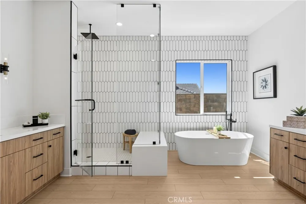 18411 Boulder Bluff Silverado, CA 92676