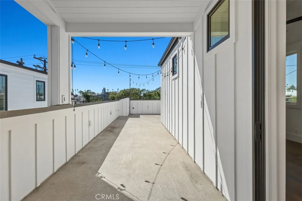 515 Jasmine Avenue Newport Beach, CA 92625