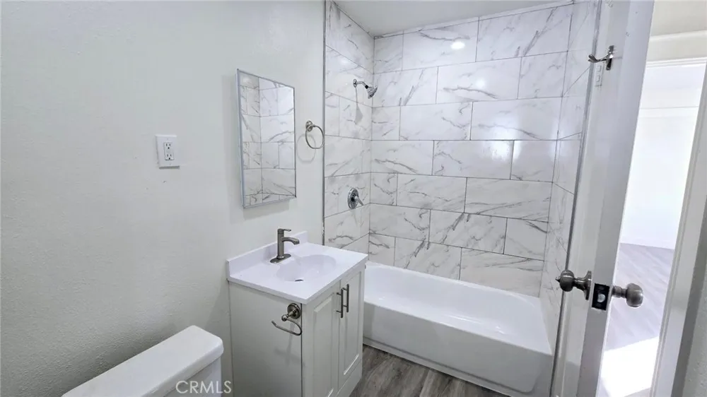 415 W Pine Santa Ana, CA 92701