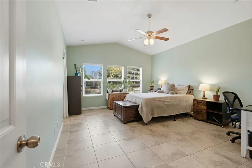 10112 Cranberry Isle Bakersfield, CA 93314