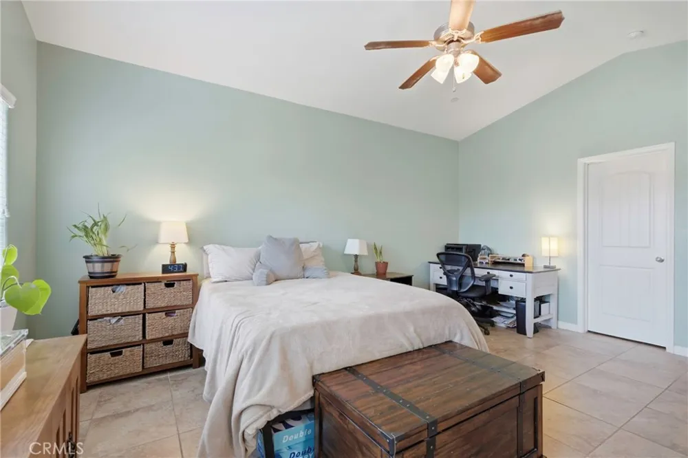 10112 Cranberry Isle Bakersfield, CA 93314