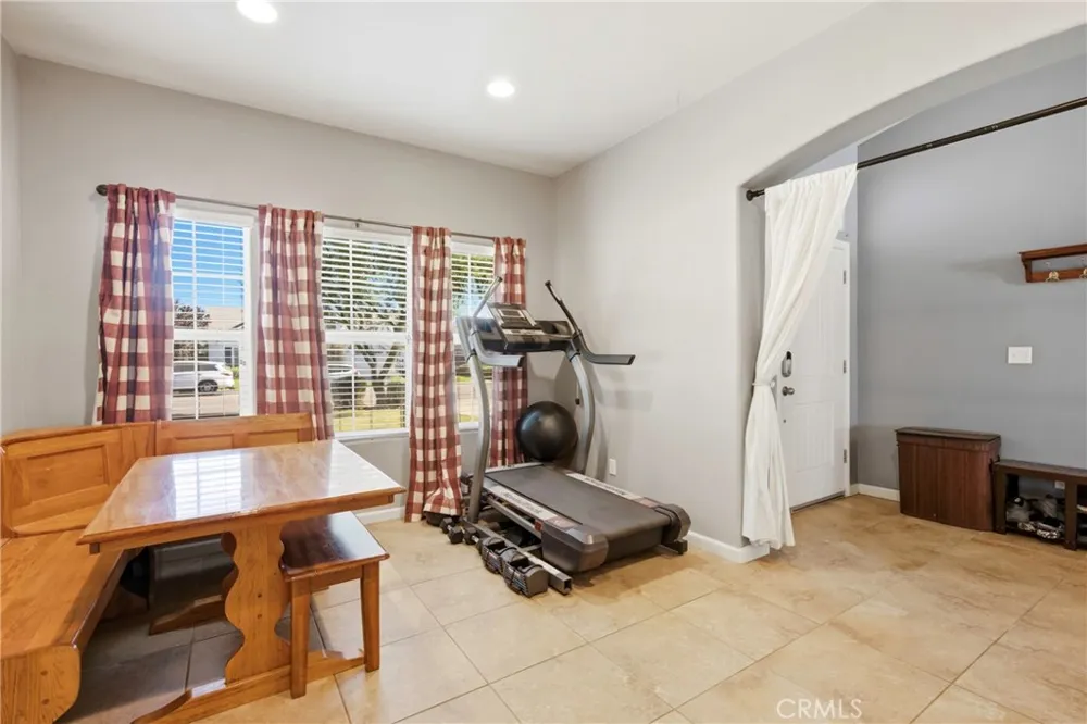 10112 Cranberry Isle Bakersfield, CA 93314