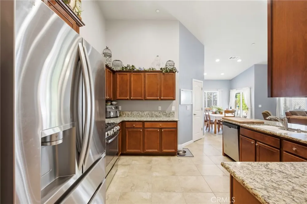 10112 Cranberry Isle Bakersfield, CA 93314
