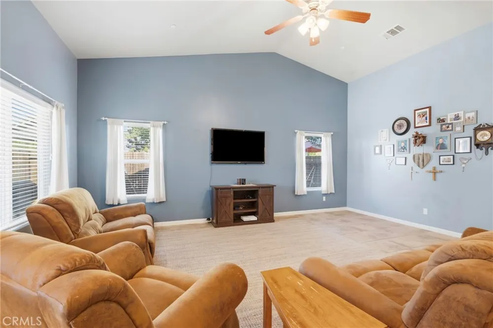 10112 Cranberry Isle Bakersfield, CA 93314