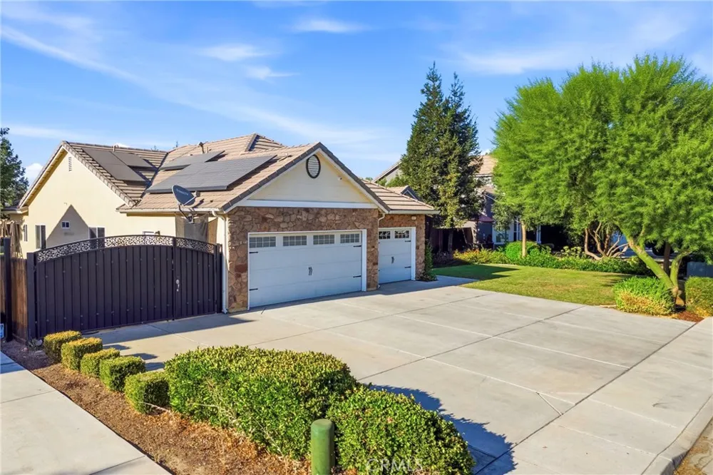 10112 Cranberry Isle Bakersfield, CA 93314