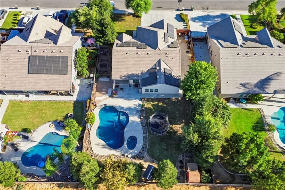 10112 Cranberry Isle Bakersfield, CA 93314