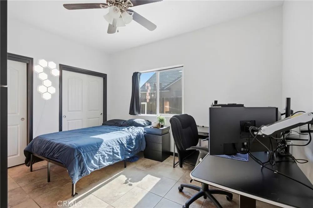 10112 Cranberry Isle Bakersfield, CA 93314
