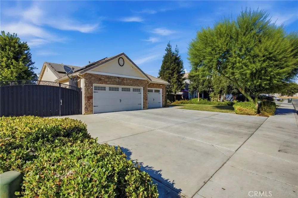 10112 Cranberry Isle Bakersfield, CA 93314