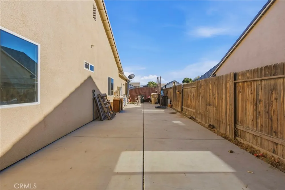 10112 Cranberry Isle Bakersfield, CA 93314