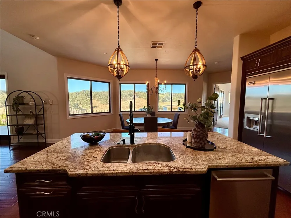 2040 Vista De La Vina Templeton, CA 93465