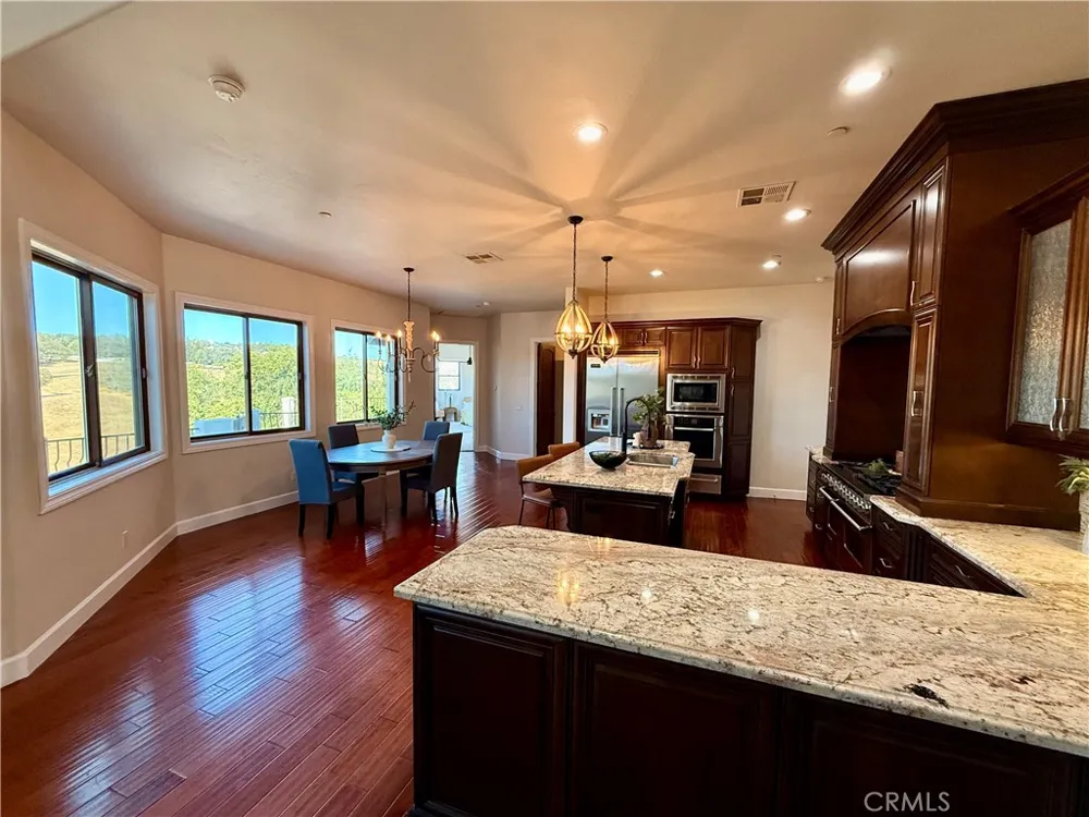 2040 Vista De La Vina Templeton, CA 93465