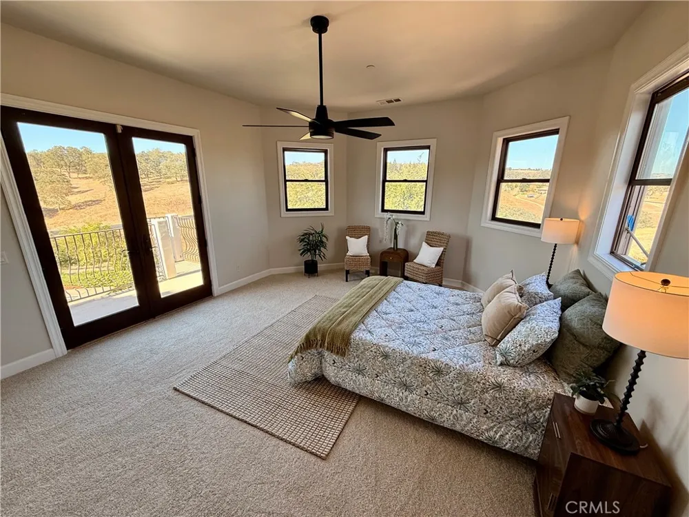 2040 Vista De La Vina Templeton, CA 93465