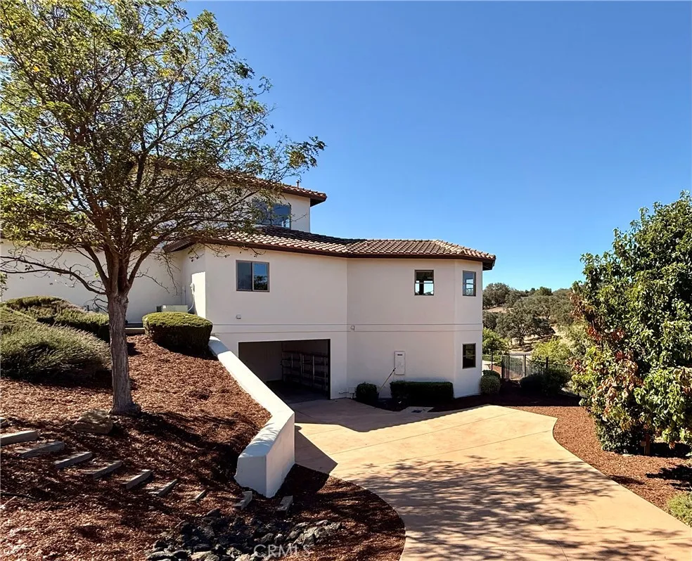 2040 Vista De La Vina Templeton, CA 93465