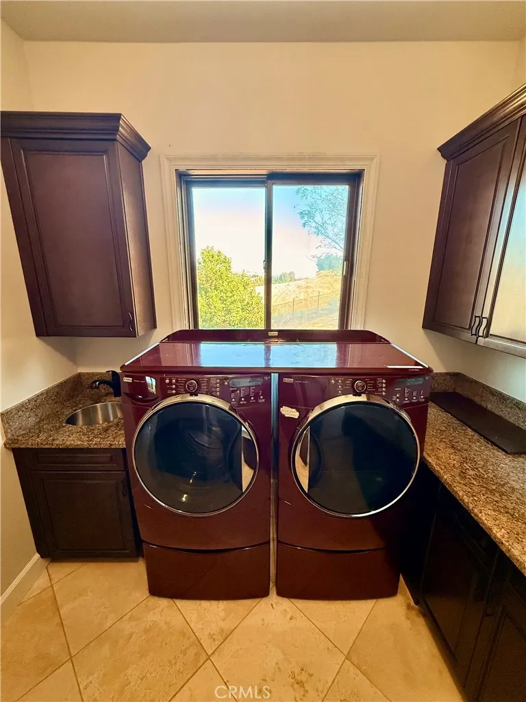2040 Vista De La Vina Templeton, CA 93465