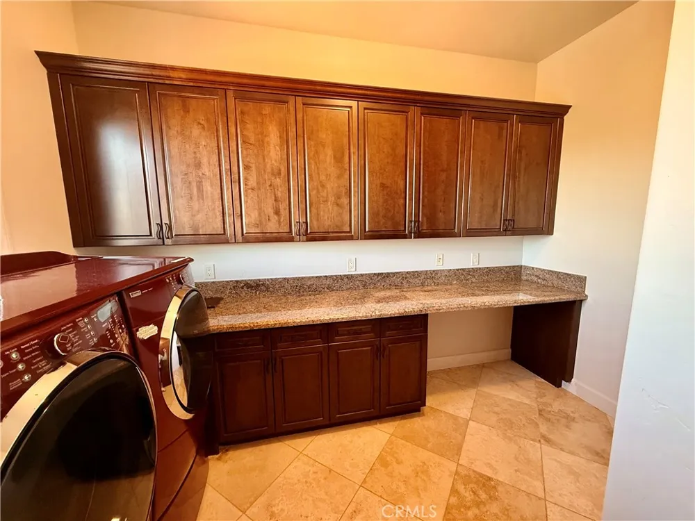 2040 Vista De La Vina Templeton, CA 93465