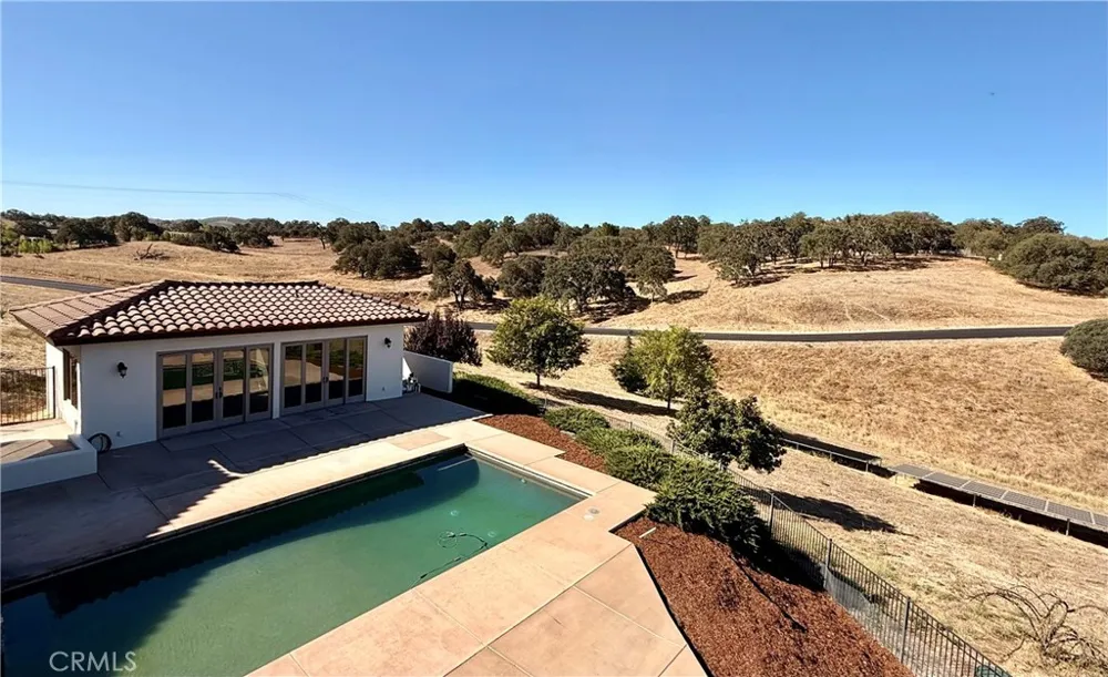 2040 Vista De La Vina Templeton, CA 93465